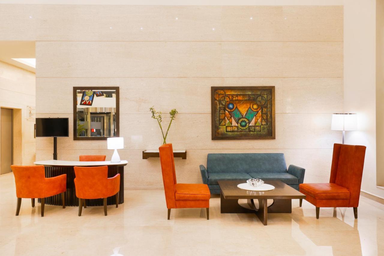 Lemon Tree Premier, Ulsoor Lake, Bengaluru Exterior foto